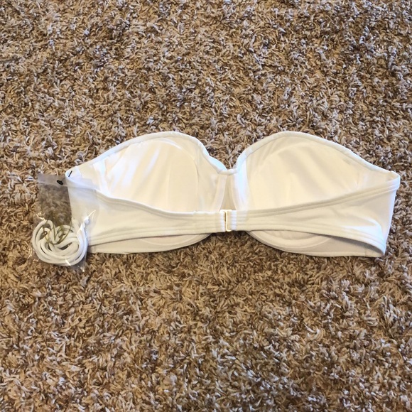 Victoria’s Secret swim suit top - Picture 2 of 3